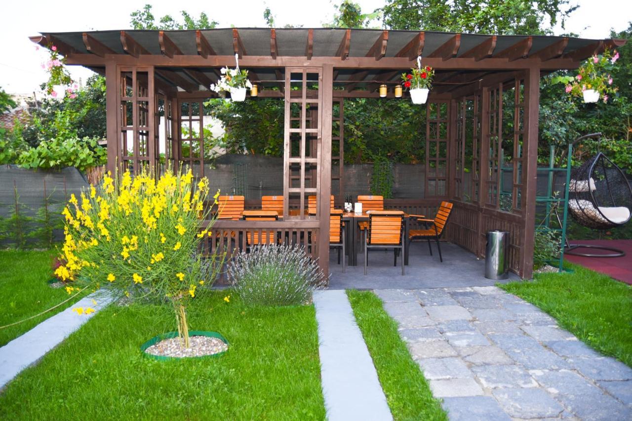 סולינה Delta Est Hotel & Restaurant מראה חיצוני תמונה